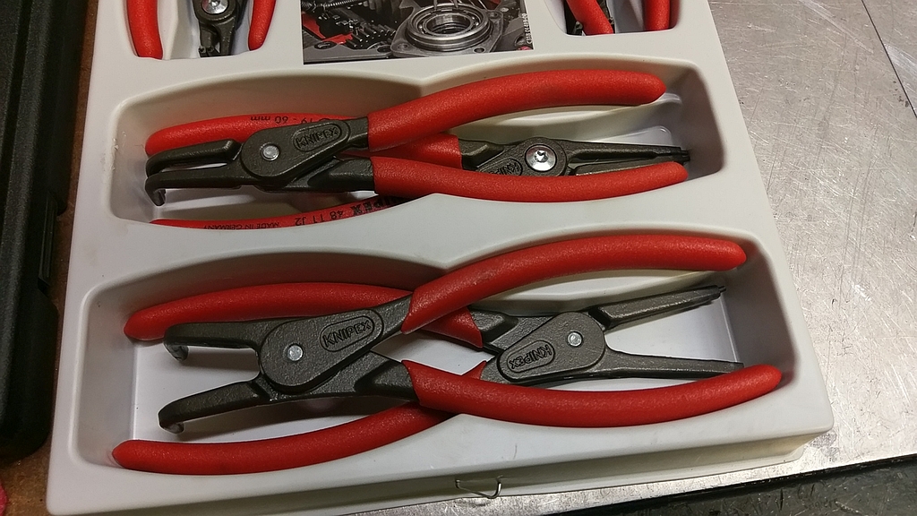 Right Angle Knipex in Box