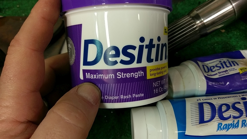 Tub of Maximum Strength Desitin