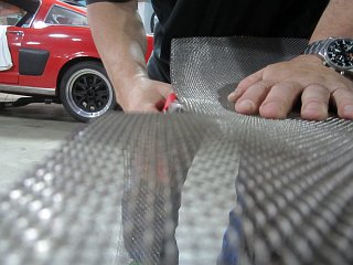 Fastback Mustang - Cutting Stainless Mesh