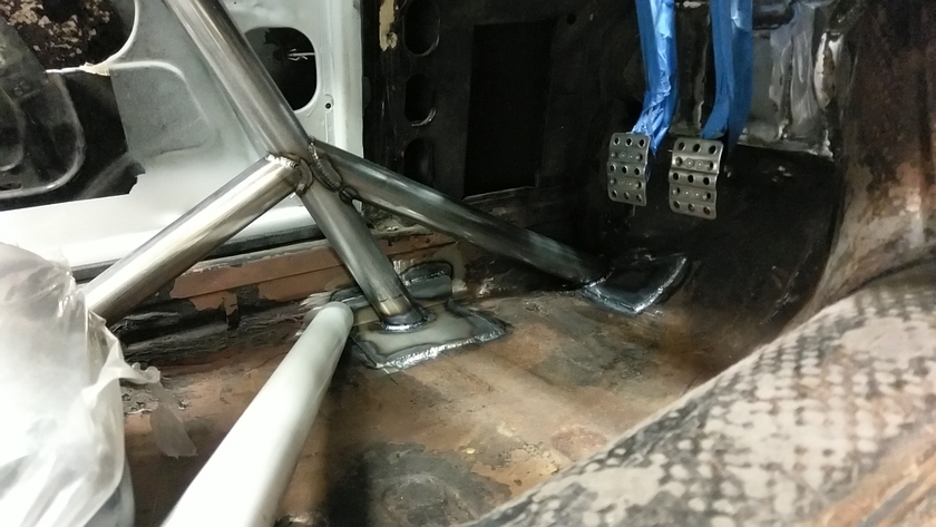Roll Cage Foot Box