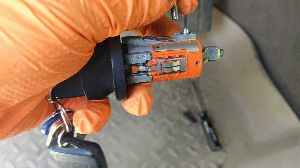 Excursion and Super Duty Shifter Replacement | GTSparkplugs